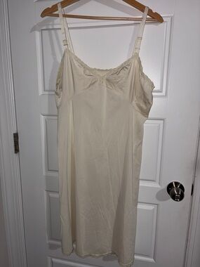 Light Cream Lace-Trim Slip - Women's Intimates
